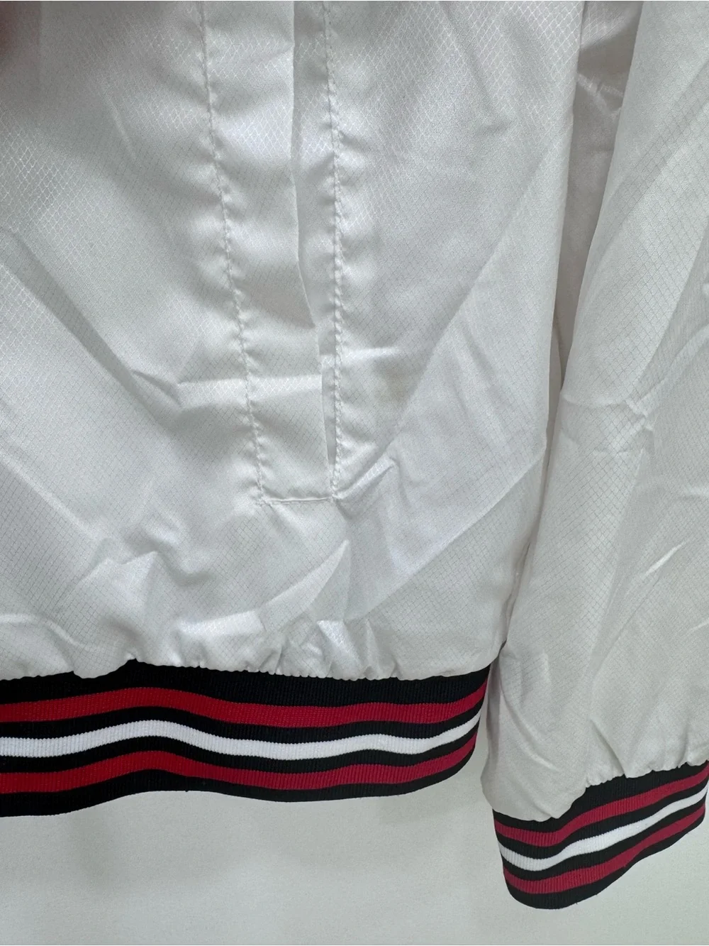 Vintage windbreaker chicago bulls Sz LG NBA Jacket
